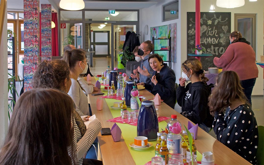 AZK/Altenhilfe: Besuch von Eva Luise Köhler