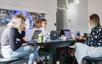 E-Commerce-Auszubildende treffen Gerald Butler!